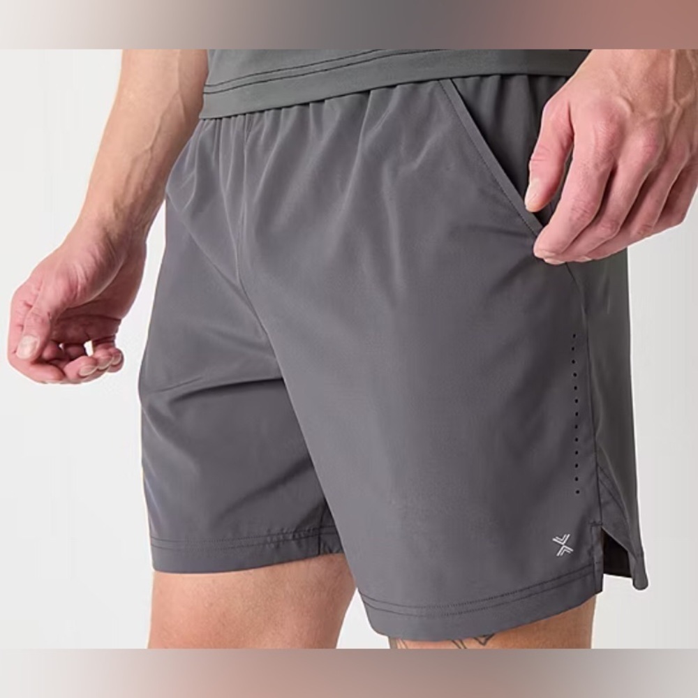Xersion 7 Inch Performance Mens Workout Shorts☀️